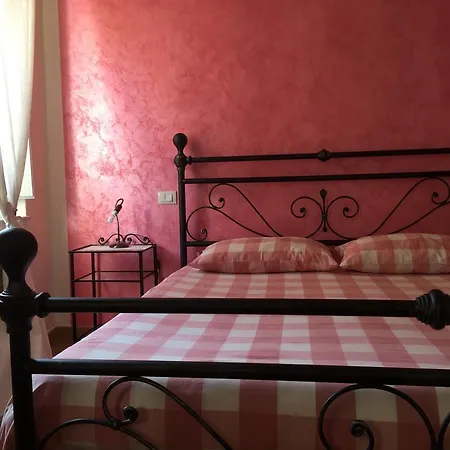 L'iris Nocleg ze śniadaniem 4*