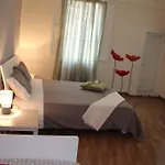 לינה וארוחת בוקר L'iris 3*